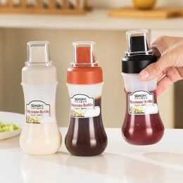 350ml 5 Hole Squeeze Condiment Bottles With Nozzles Plastic Ketchup Mustard Hot Sauces Olive Oil Bottles Kitchen Accessories (Color: Red)